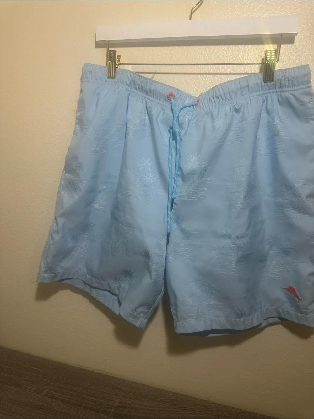 Tommy Bahama Light Blue Men's Swim Trunks with Subtle Palm Print size L